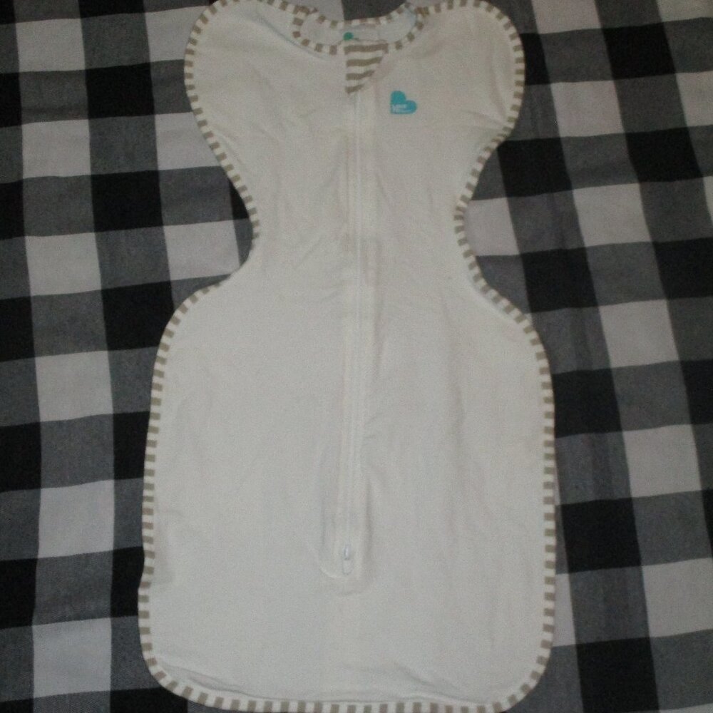 NWOT Love to Dream Swaddle Up Sleep Sack Small 8-13 pounds neutral ivory